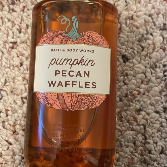 Bath and body works-Pumpkin pecan waffles shower gel - Picture 4 of 5